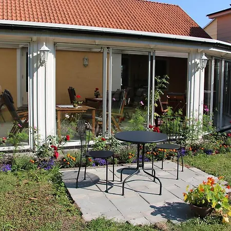 Beddingestrands Pensionat Rosengarden-3